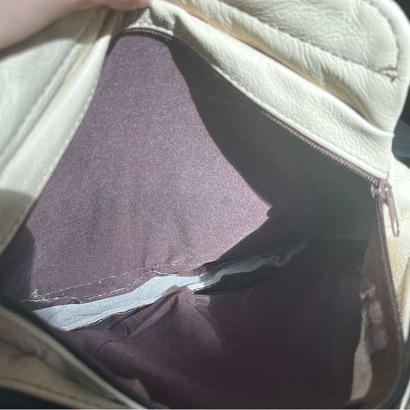 Vintage Handmade Leather Bag with Horse & Roses Detail - Picture 5 of 6